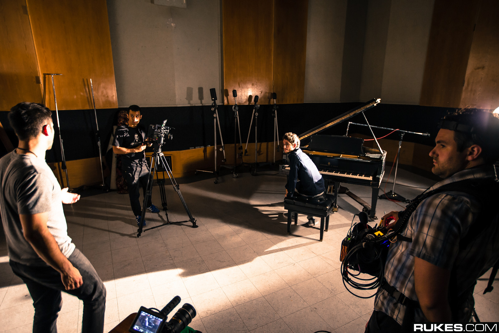 behind the scene with Zedd